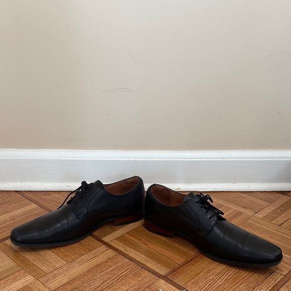 Florsheim Black Leather Oxfords for Men